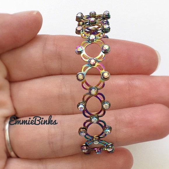 New Rhinestone ‘Ring to Bracelet’ Multipurpose Jewelry \ Transforming Ring - Picture 8 of 16